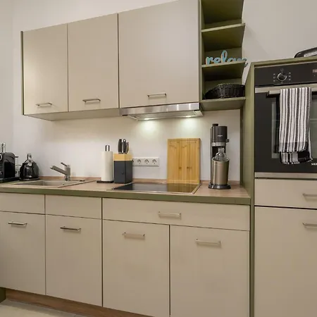 Sweethome - Luxus Pur - Grosse Kueche, Terrasse, Stellplatz, Wifi Apartamento *